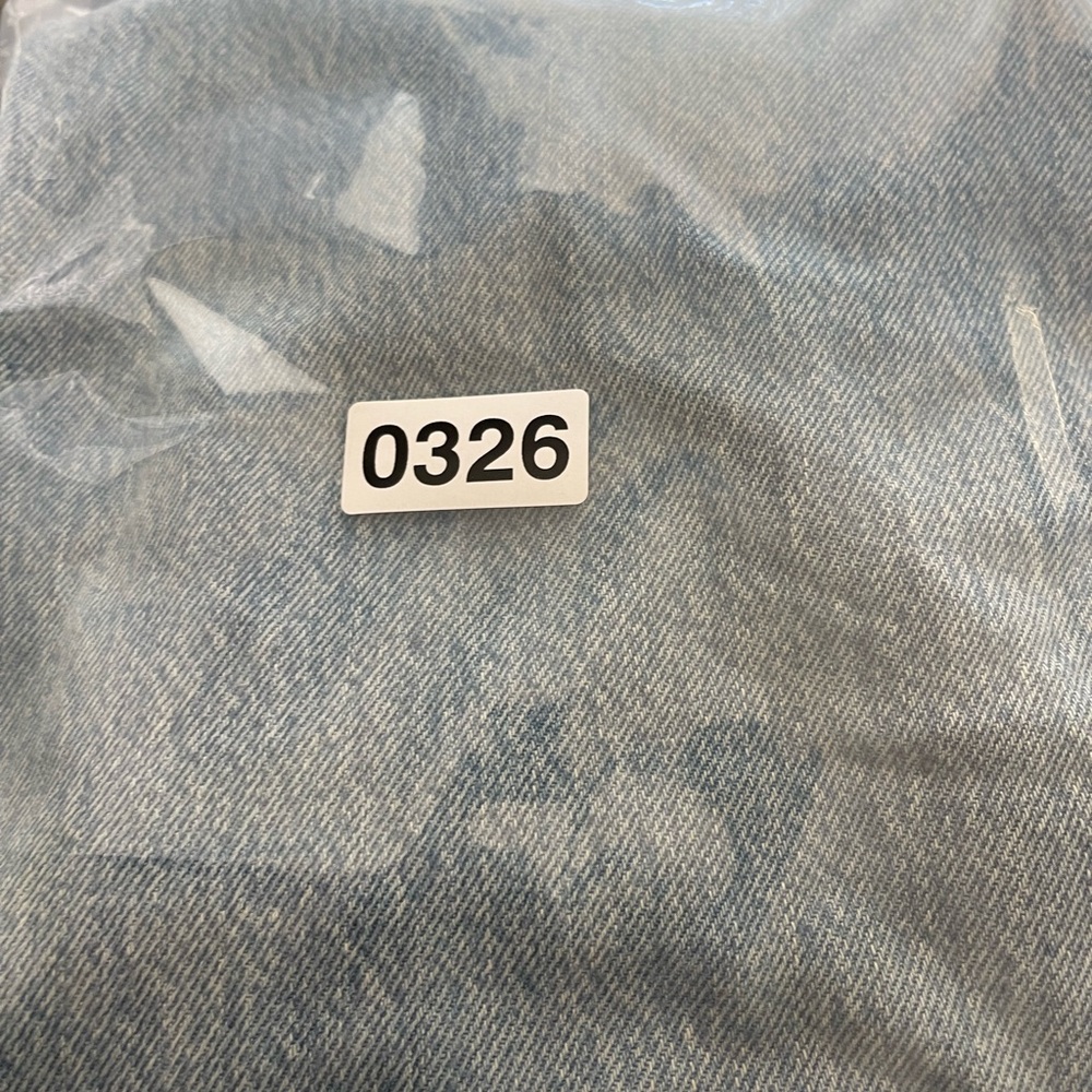 Levi’s Wedgie Straight Distressed High Rise Jeans in Light Blue Size 28 - Picture 15 of 15